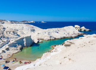 Μήλος : Το νησί των χρωμάτων