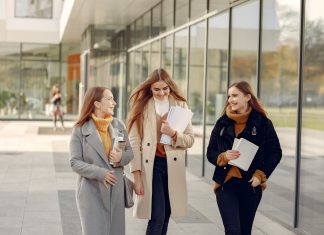Το παιδί σας δίνει Πανελλήνιες; Ακούει μηχανογραφικό και τρέχει; Είναι σε καλό δρόμο..